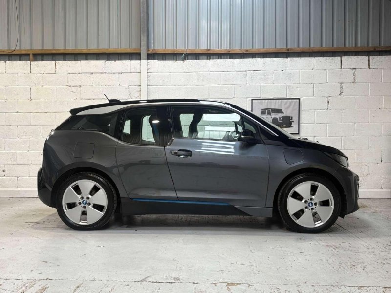 BMW I3