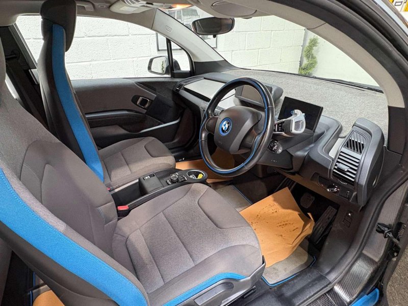 BMW I3