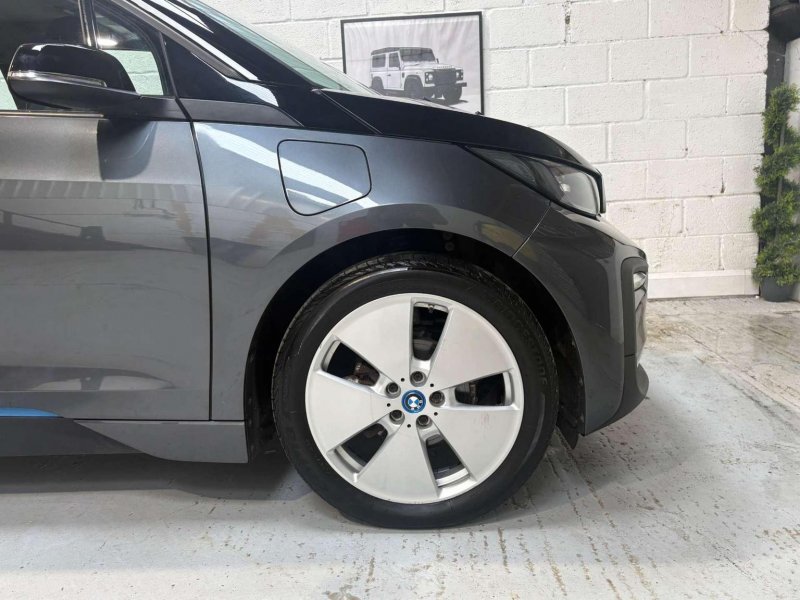 BMW I3